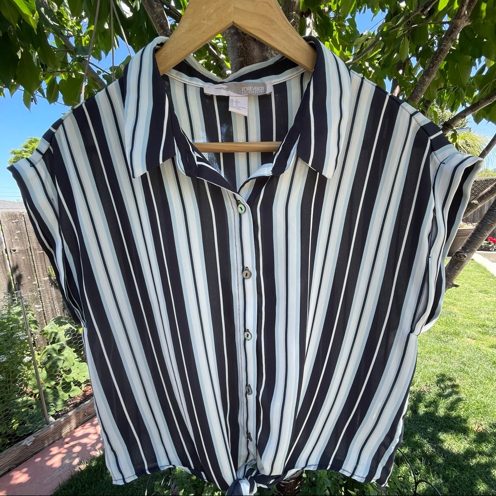 Forever21 | Striped Front Tie Button Down Collar Blouse